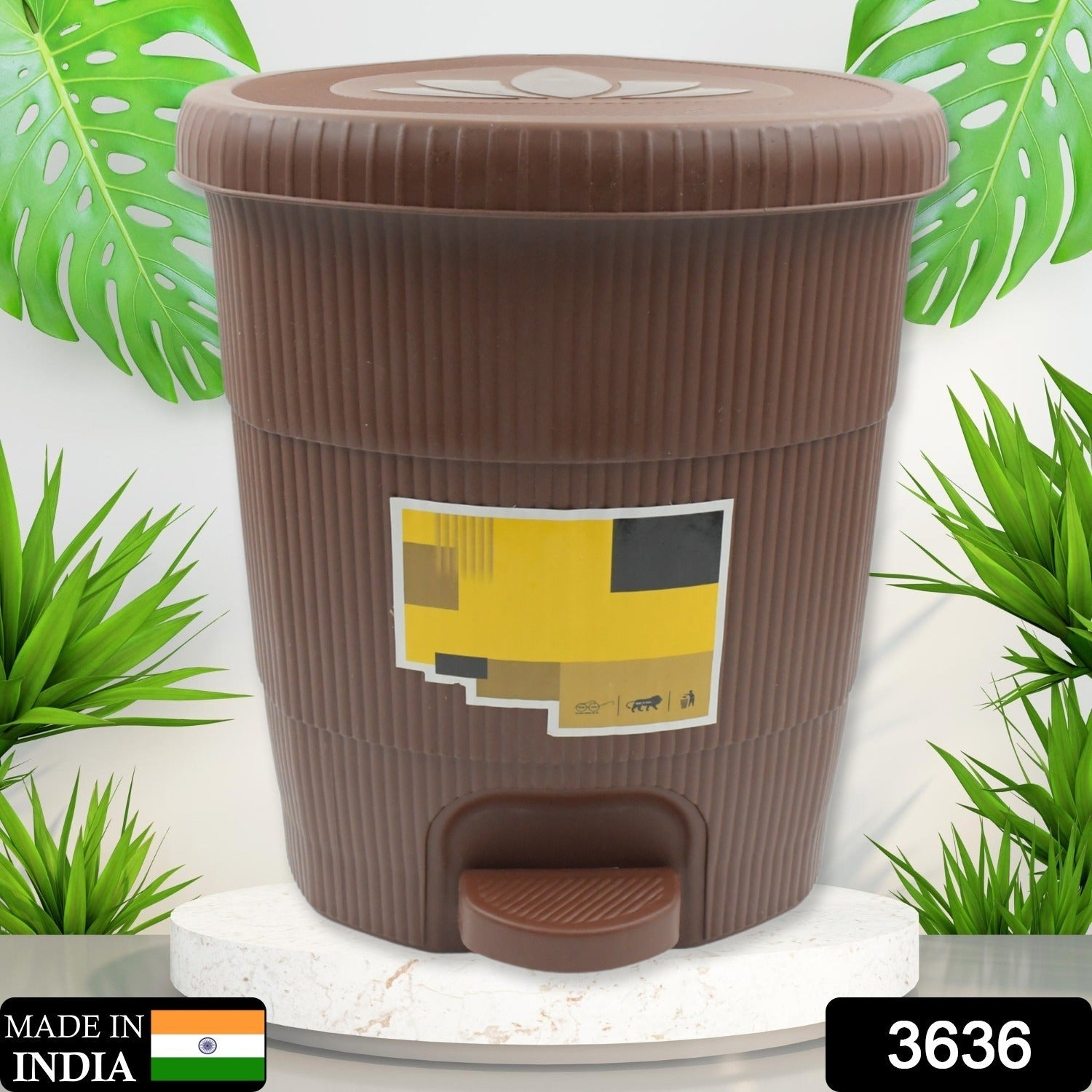 3636 Homeware Dustbin Clean Mini Small Size Plastic Pedal Dustbin Used For Kitchen, Office, Car (1 PC) 3636 Homeware Dustbin Clean Mini Small Size Plastic Pedal Dustbin Used For Kitchen, Office, Car (1 PC)